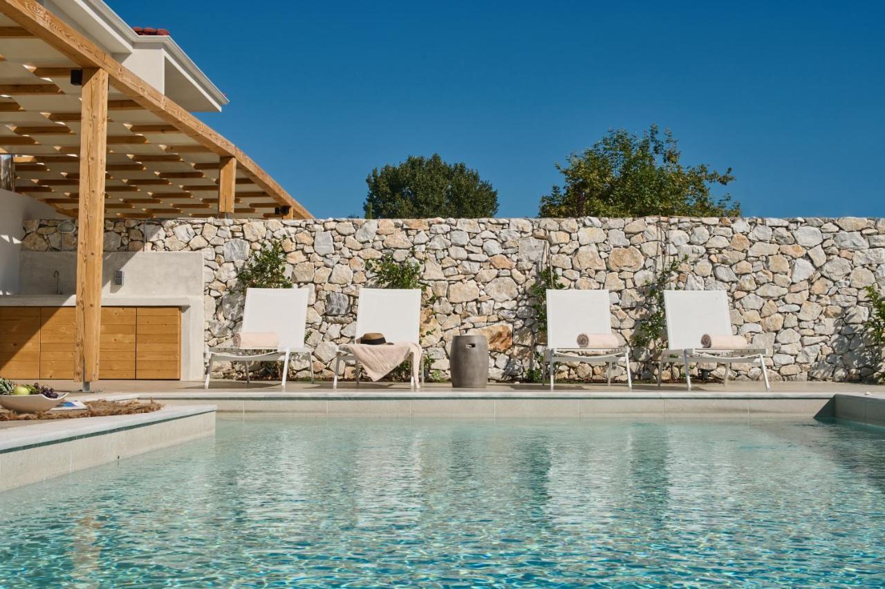 Villa White Nest
